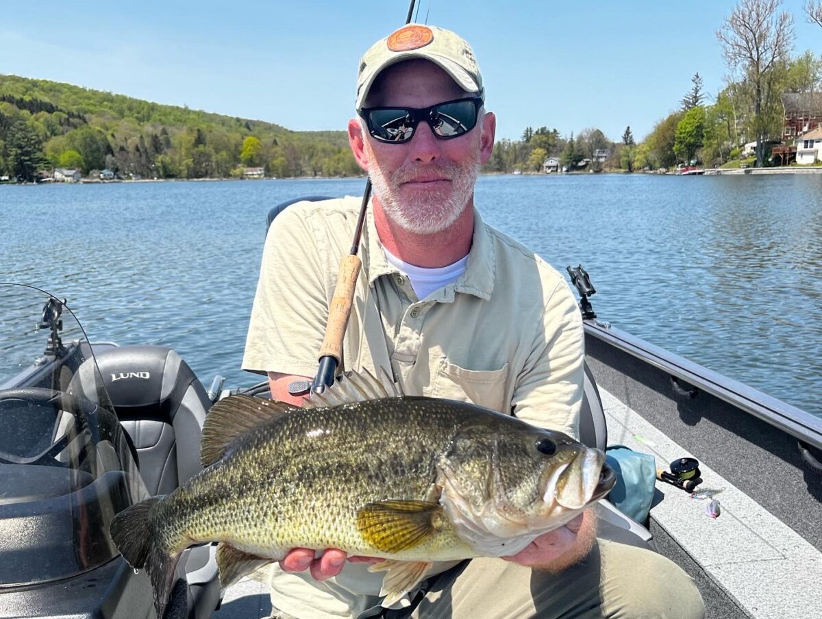 First Small Mouth on the fly was a great fight, Mohawk River, Upstate NY. :  r/flyfishing